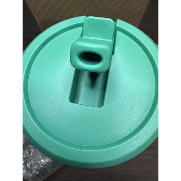 Stanley the iceflow flip straw Tumbler cup 30oz - Picture 9 of 10